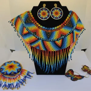 Collar y aretes artesanales de chaquira multicolor, estilo indígena