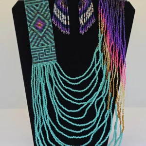 Juego de collar de cuentas turquesas largas y aretes a juego