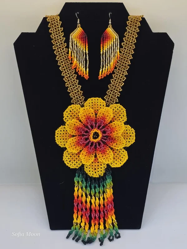 Juego de collar con flor amarilla grande y aretes de cuentas - Imagen 2