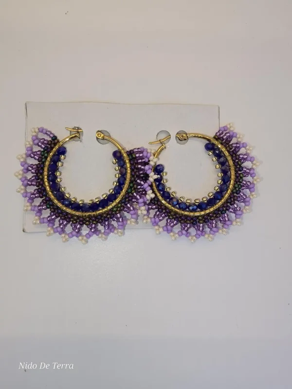 Aretes de argolla con cuentas azules y verdes - Imagen 3