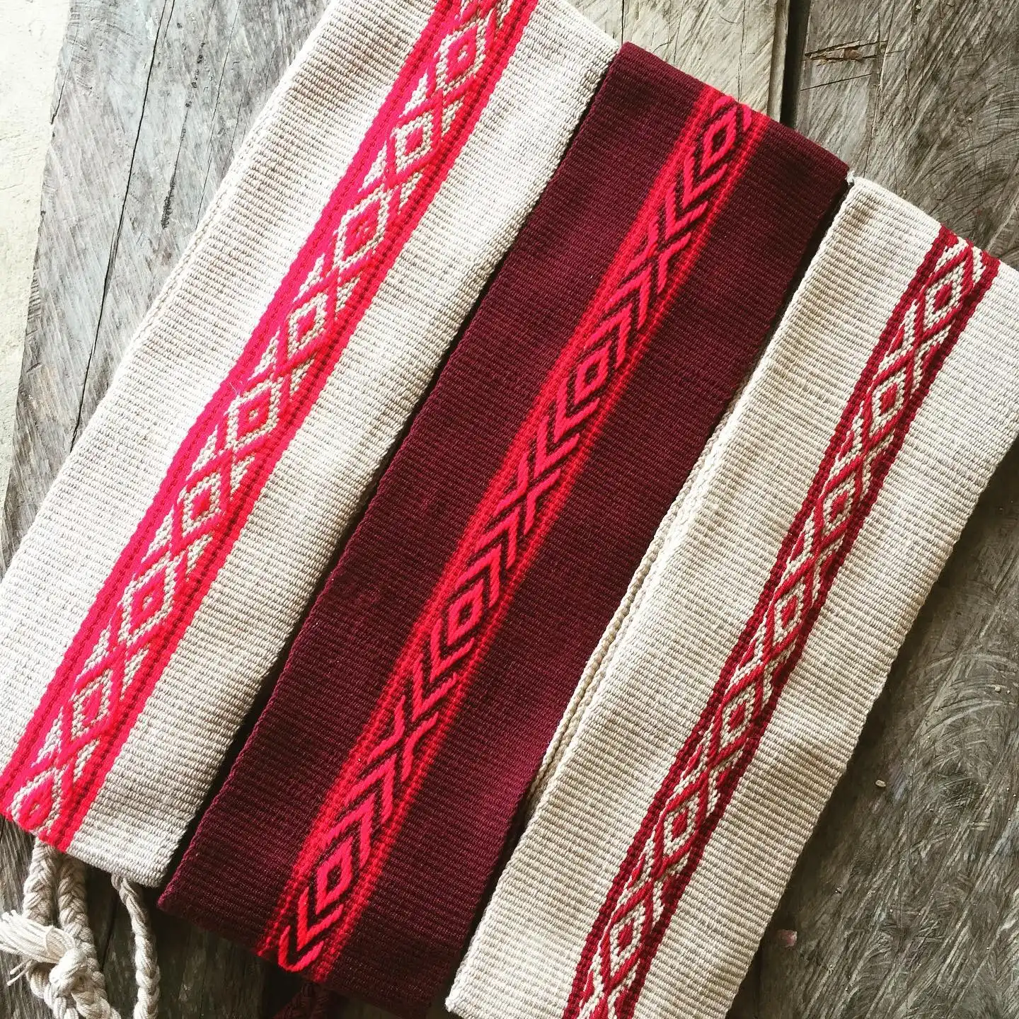 Faja Artesanal de Telar con Patrones de Rombo
